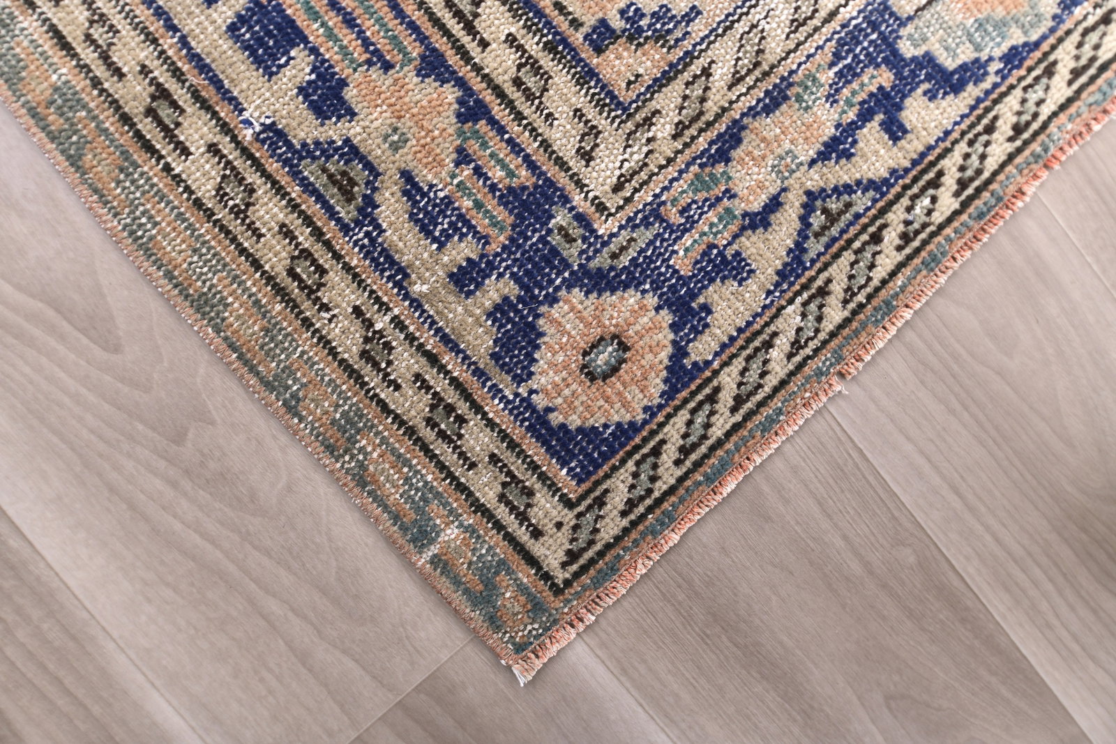 6'0'' x 8'4'' Turkish Vintage Runner Rug - 240935 - 7