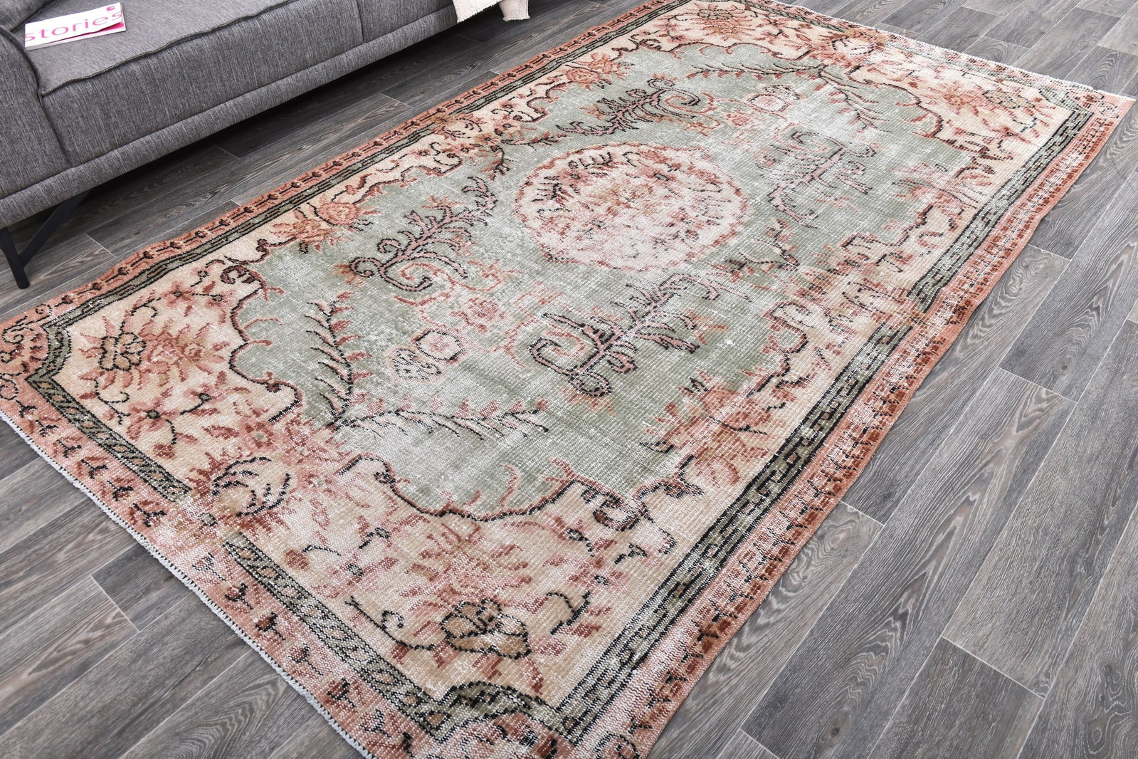 5'5'' x 9'3'' Handmade Vintage Wool Rug - 243953 - 2