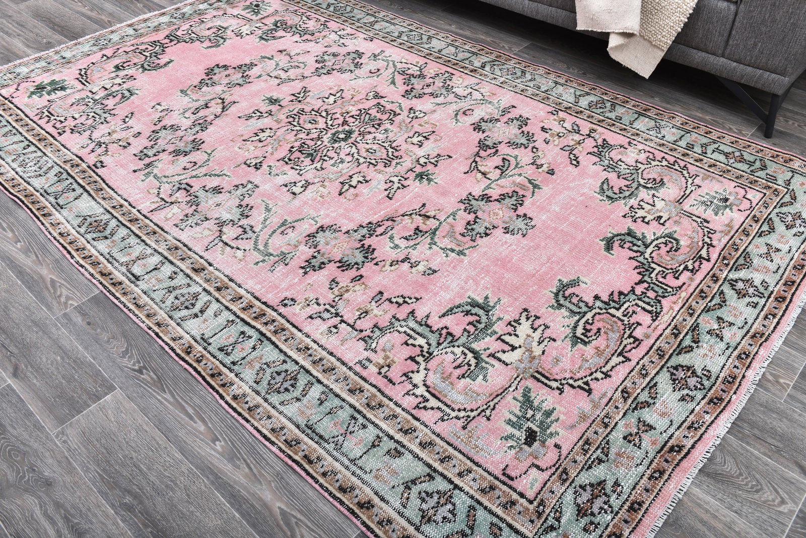 6'1'' x 9'8'' Handmade Vintage Wool Rug - 243817 - 2