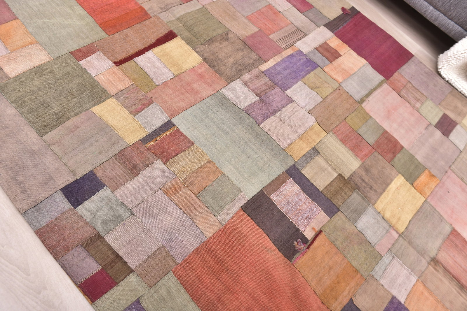 6'2'' x 7'8'' Handmade Vintage Wool Patchwork Rug - 240394 - 2
