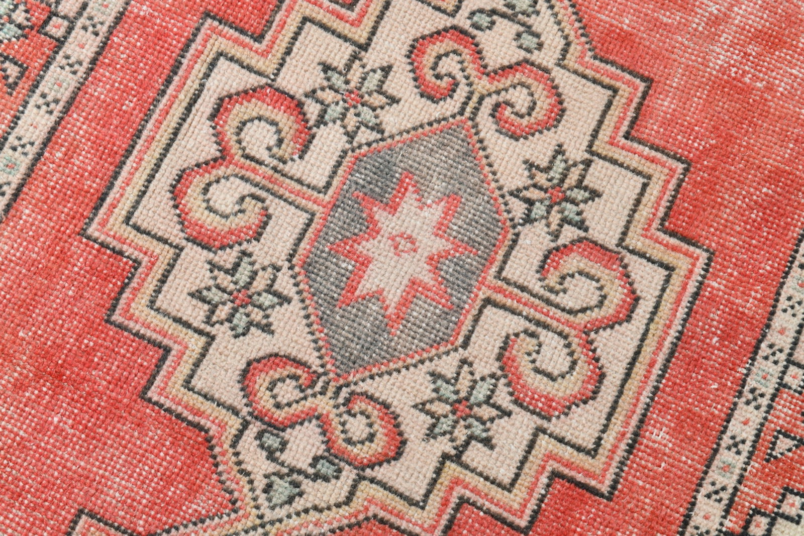 2'9'' x 9'4'' Turkish Vintage Runner Rug - 22912 - 7