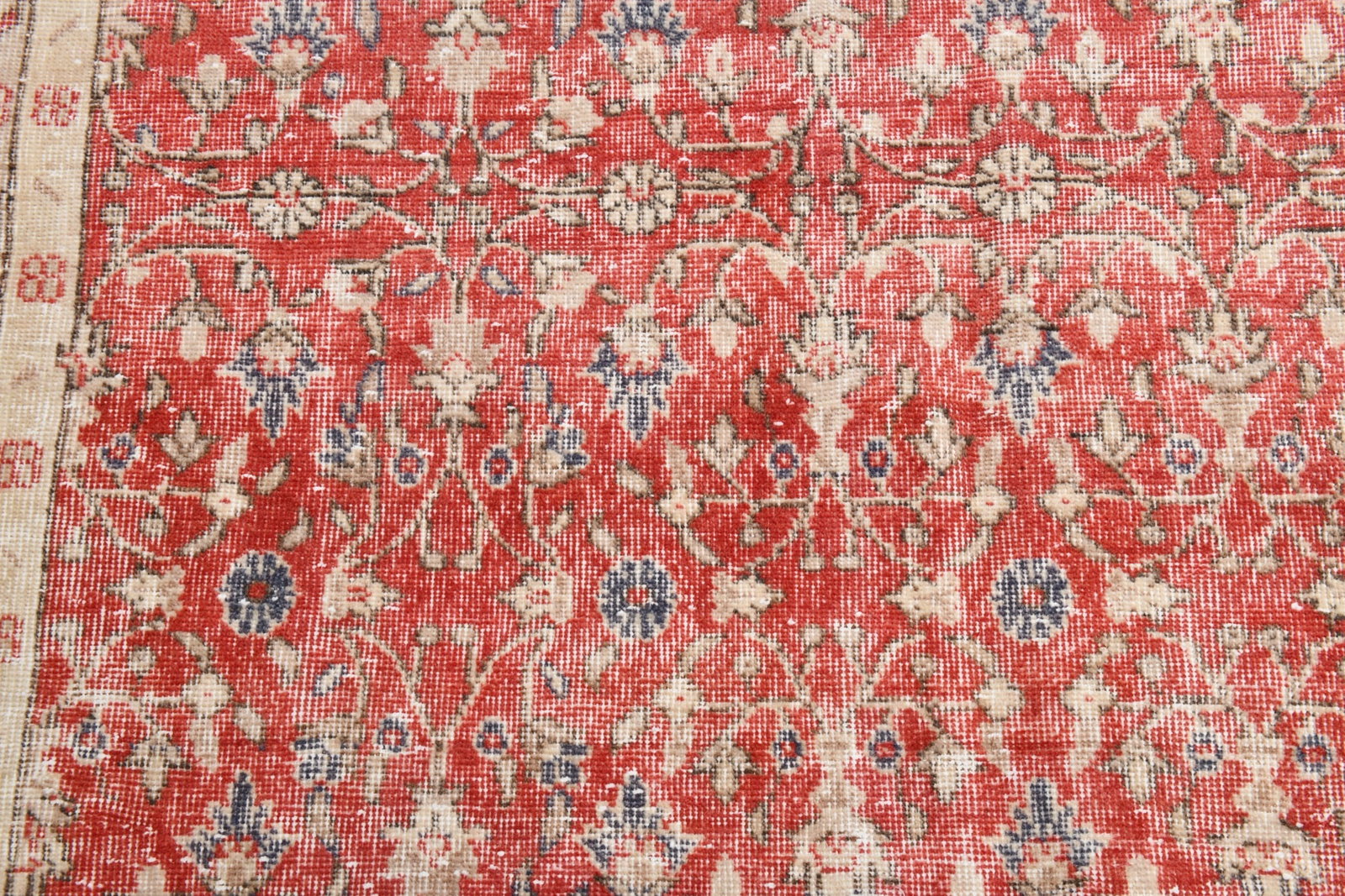 6'6'' x 9'10'' Handmade Vintage Wool Rug - 22280 - 9