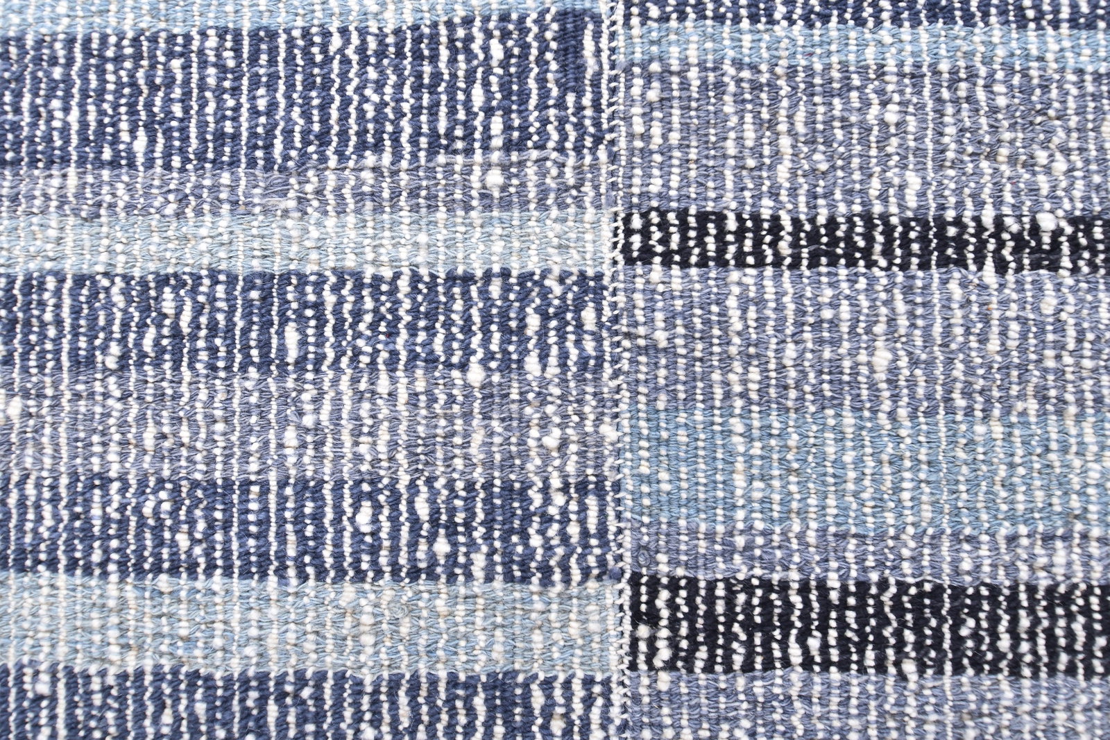 4'7'' x 6'8'' Turkish Vintage Runner Rug - 241010 - 5