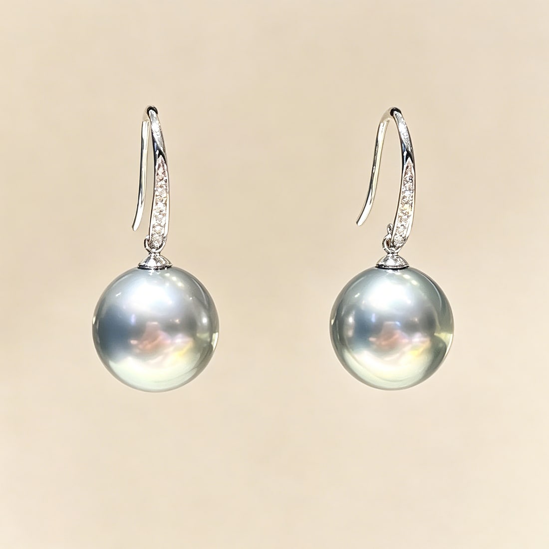 18K Gold Tahitian Pearl Earrings - 2