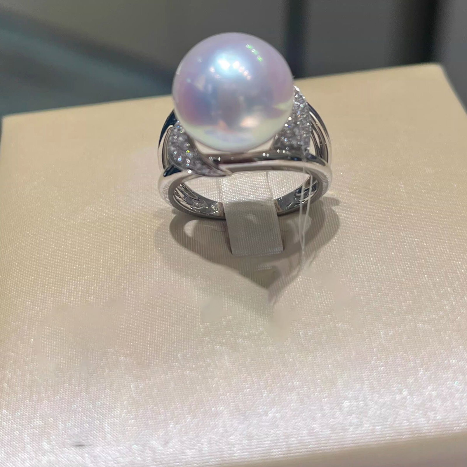 18K Gold South Sea White Pearl Ring - 3