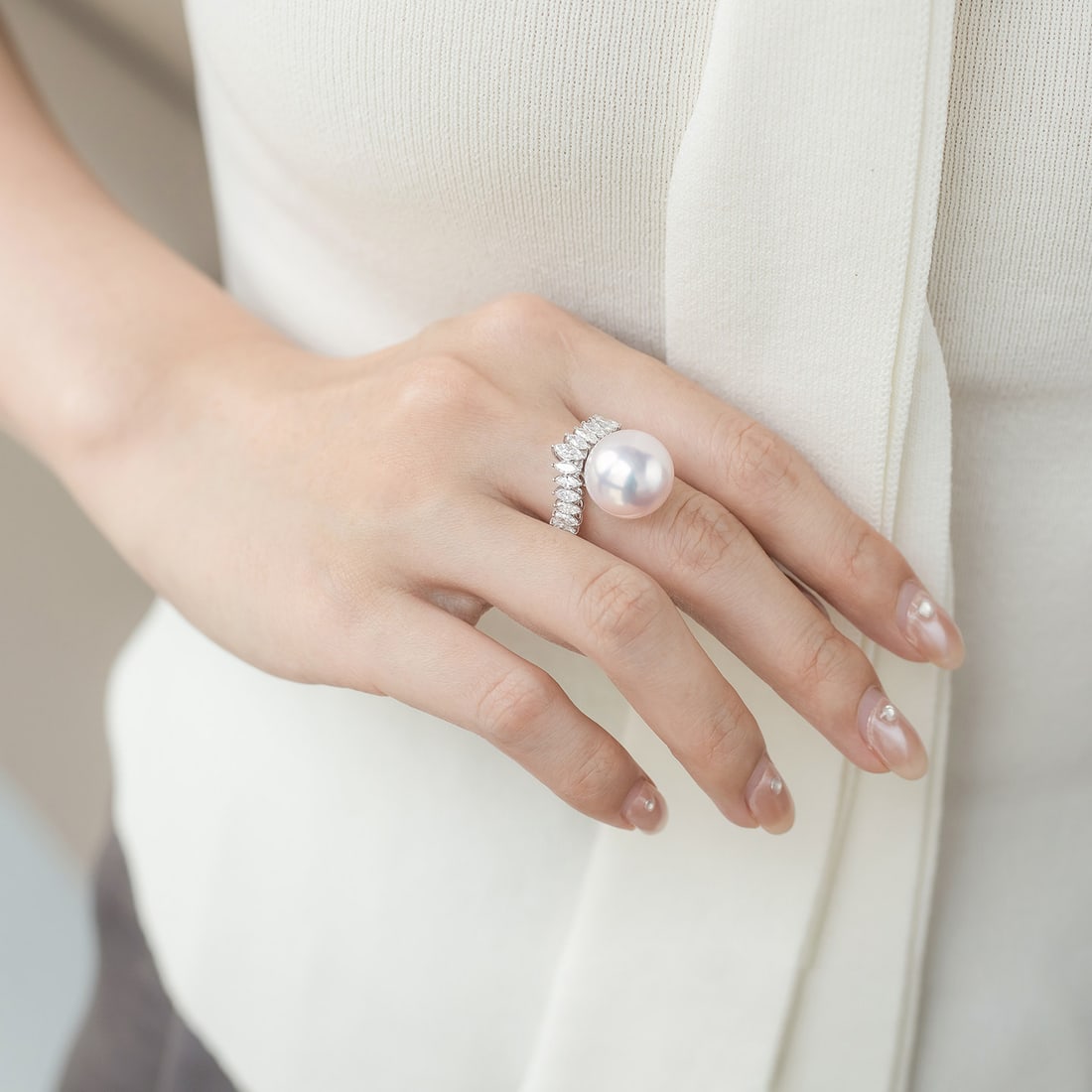 18K Gold GIA Vivid Venus South Sea White Pearl Ring - 5