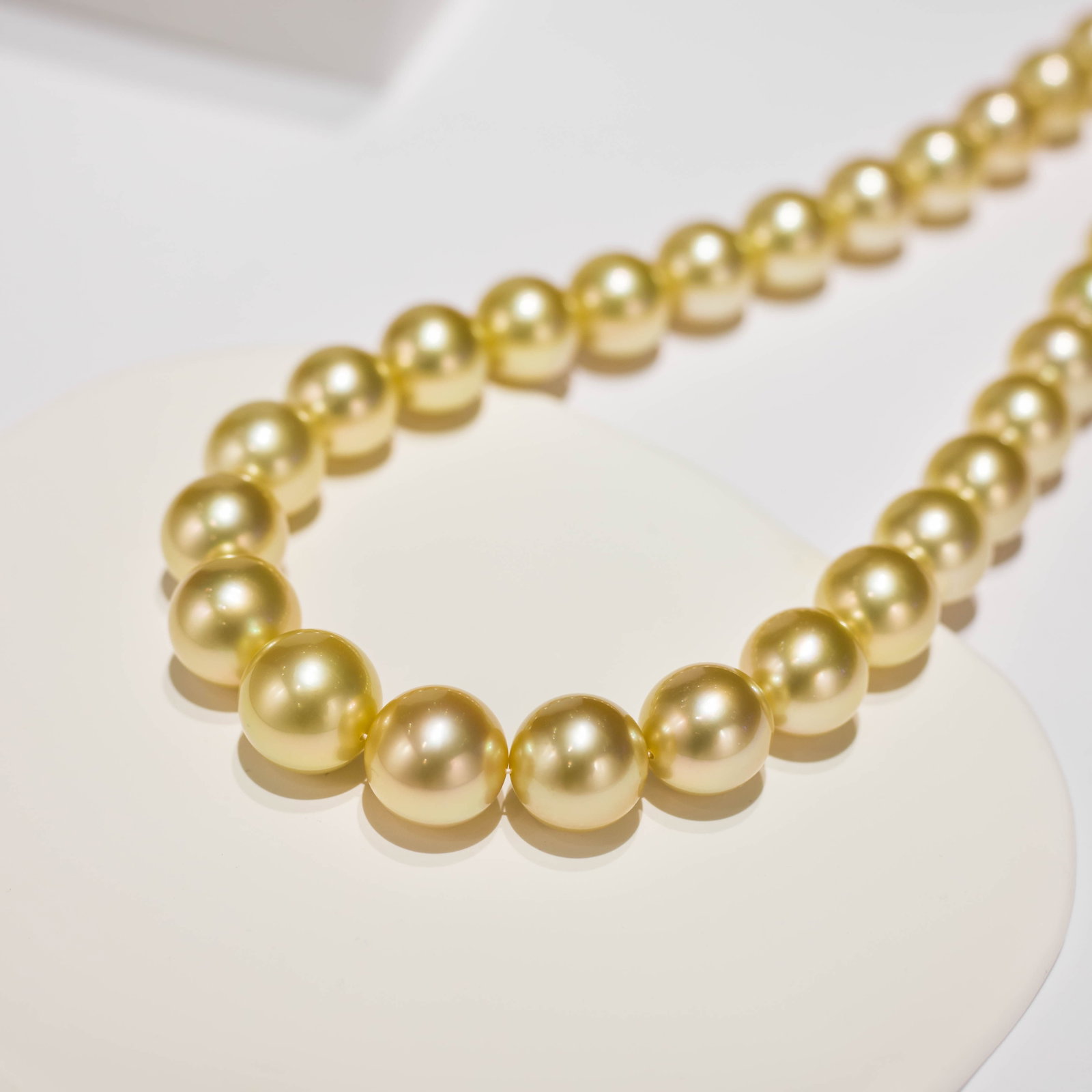 18K Gold Intense Luster South Sea Golden Pearl Necklace - 2