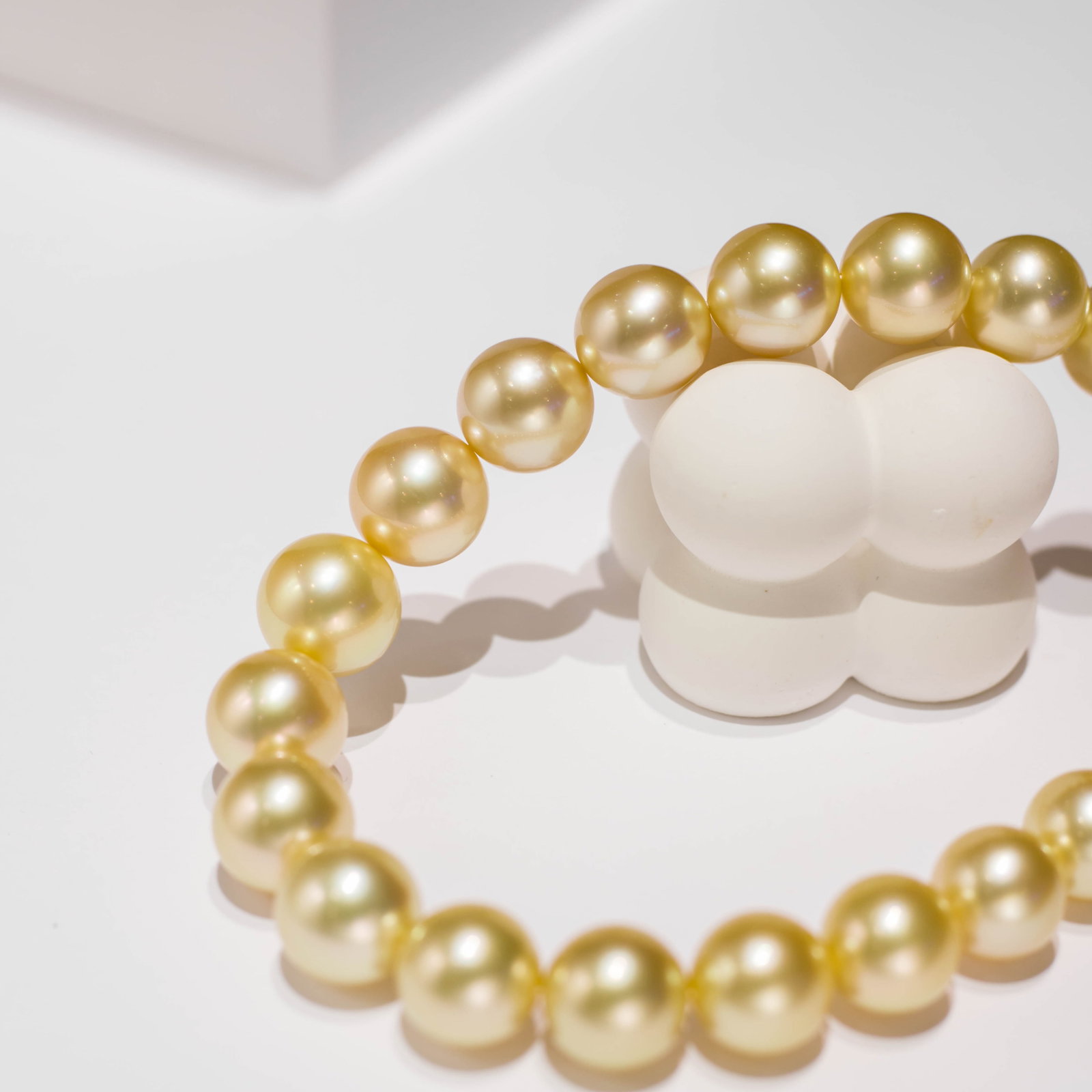 18K Gold Intense Luster South Sea Golden Pearl Necklace - 7