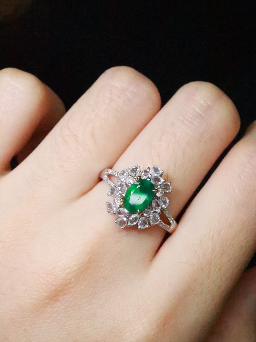 18K Gold Natural Emerald Ring - 5