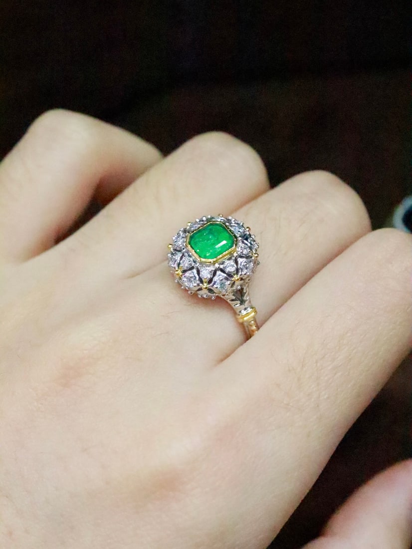 Platinum Natural Emerald Ring - 6