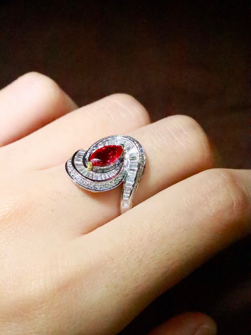 18K Gold Natural Unheated Ruby Ring - 6