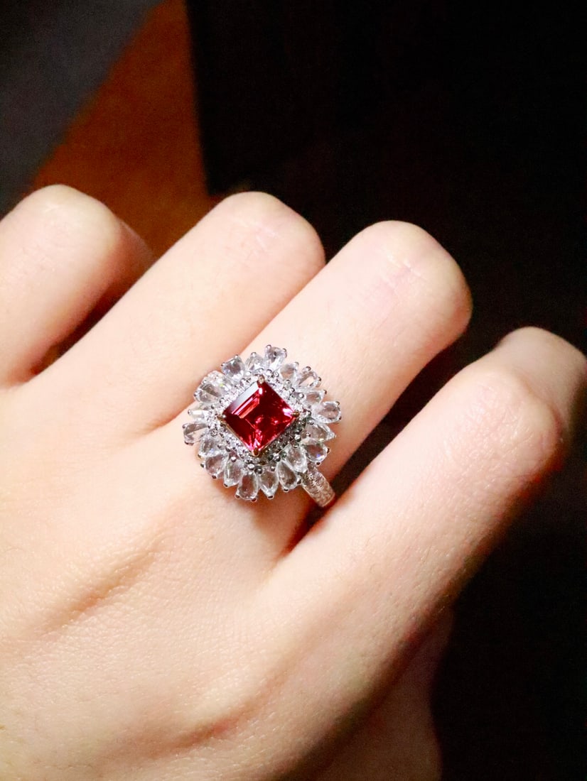 18K Gold Natural Unheated Spinel Ring - 5