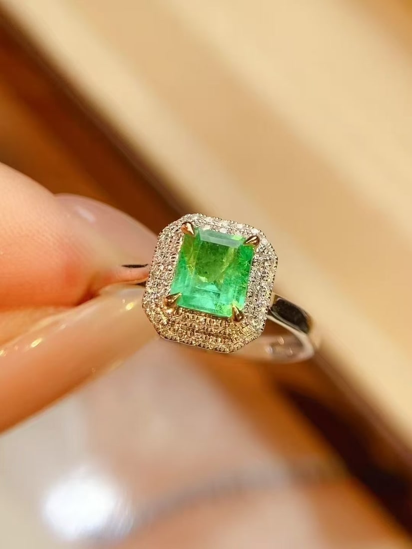 18K Gold Natural Emerald Ring - 2
