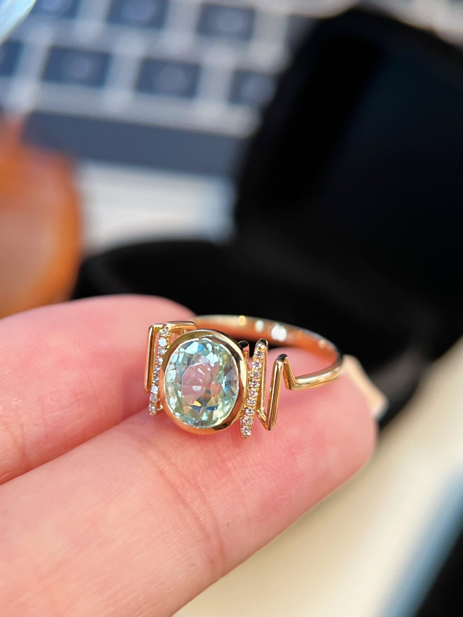 18K Gold Natural Mint Green Tourmaline Ring - 2