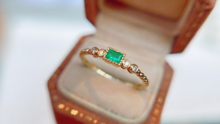 18K Gold Emerald Ring - 3