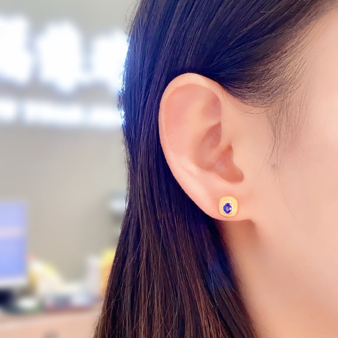 18K Gold Sapphire Earrings - 6