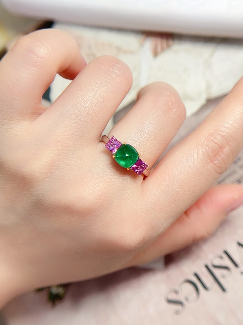 18K Gold Emerald Ring - 5