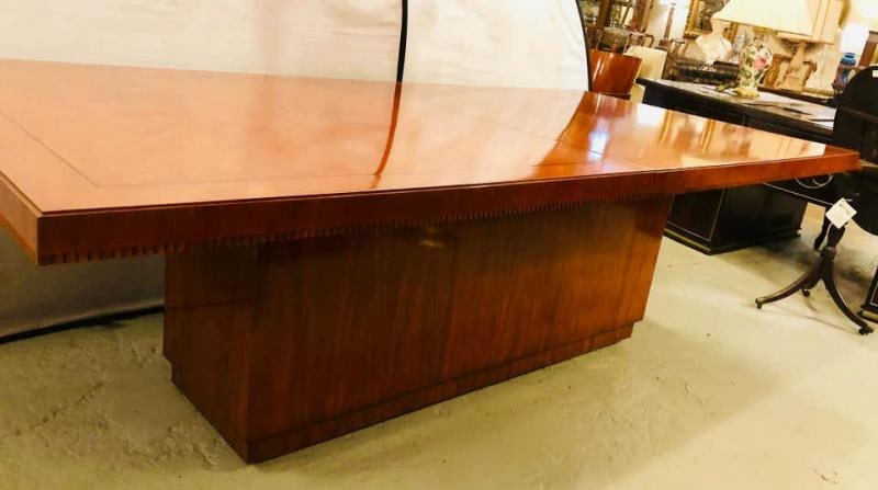 Ralph Lauren Modern Hollywood Dining Table Part of a Extensive Lauren Collection - 3