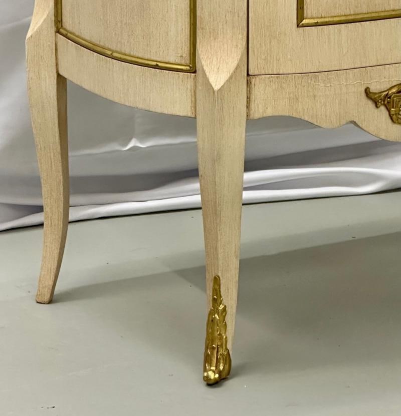 Pair of White Nightstand or End Tables / Side Tables, Marble Top Louis XV Style - 6
