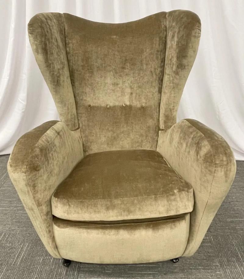Pair Mid-Century Modern French Designer Wingback, Lounge Chairs, France, 1970s - 4