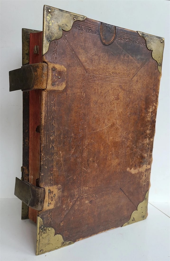 1751 - 1786 MISSALE ROMANO-SERAPHICUM antique FOLIO w/ METAL CORNERS & CLASPS - 2