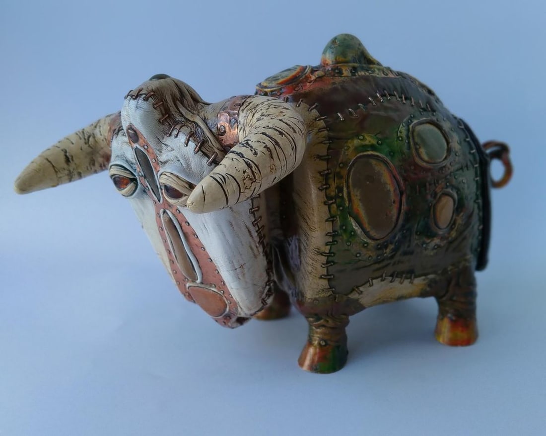 Art object casket Big bull with stones Dmytro Kravtsov - 2