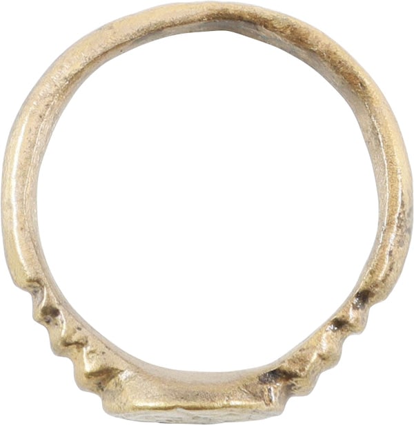 RENAISSANCE EUROPEAN WOMAN'S FASHION RING, SIZE 8 1/2 - 2