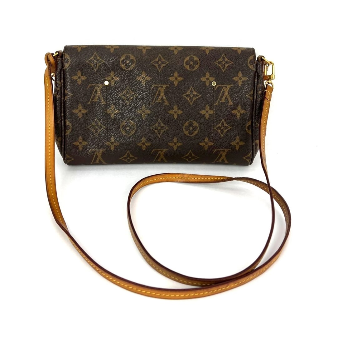 Louis Vuitton Favorite MM Monogram Crossbody Bag - 2