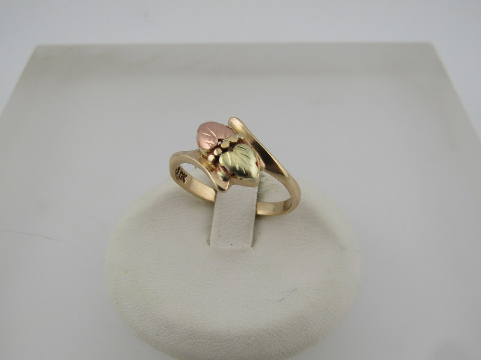 Vintage 10kt Rose/Yellow Gold Black Hills Gold ring, Sz. 7.5, Landstroms, 1990's - 2
