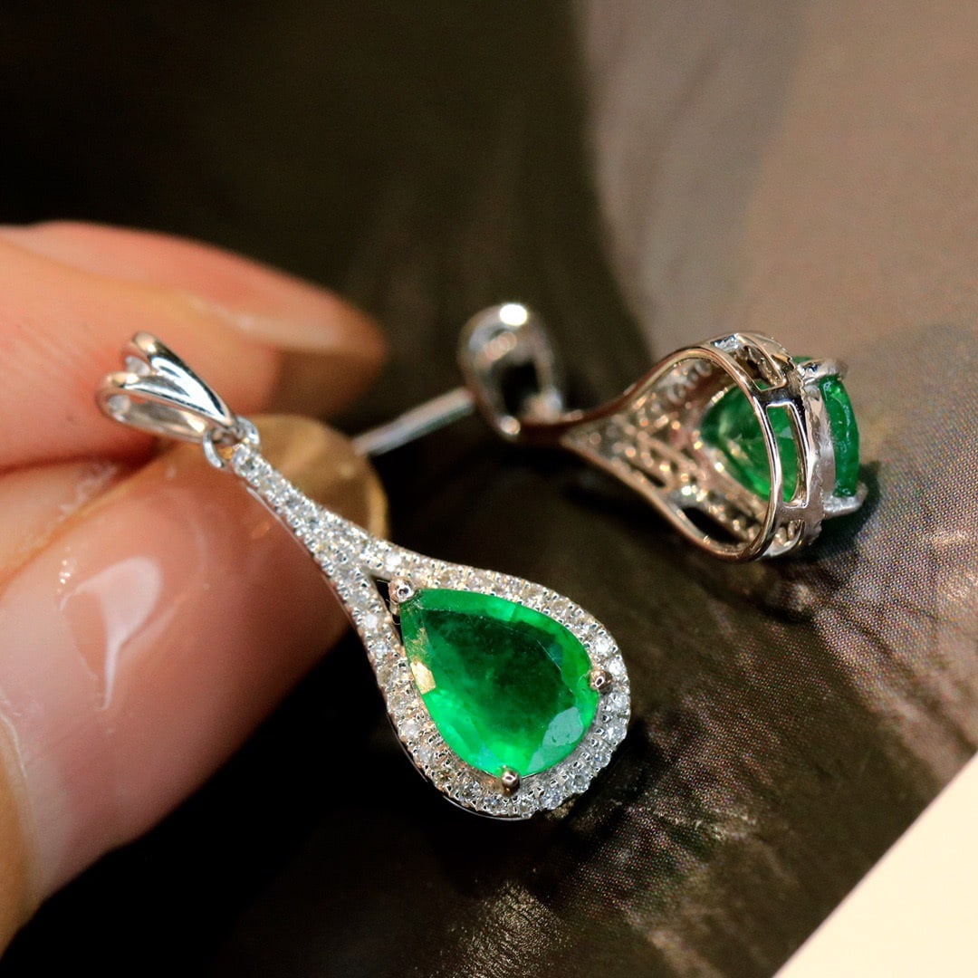 14K GOLD 1.36 CTW VIVID GREEN NATURAL EMERALD and DIAMOND EARRINGS - 4