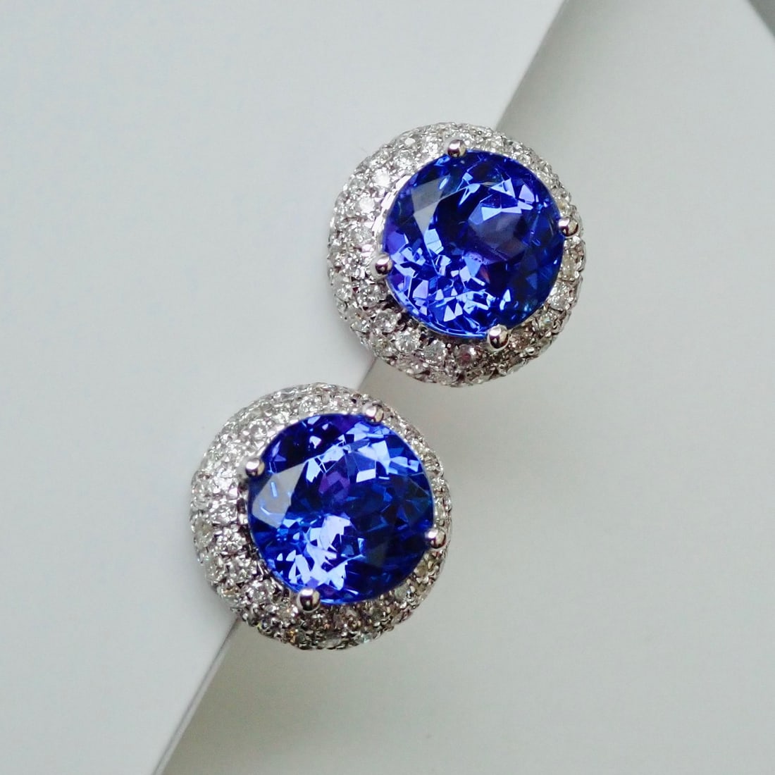 14K GOLD 2.85 CT NATURAL TANZANITE and DIAMOND EARRINGS - 7