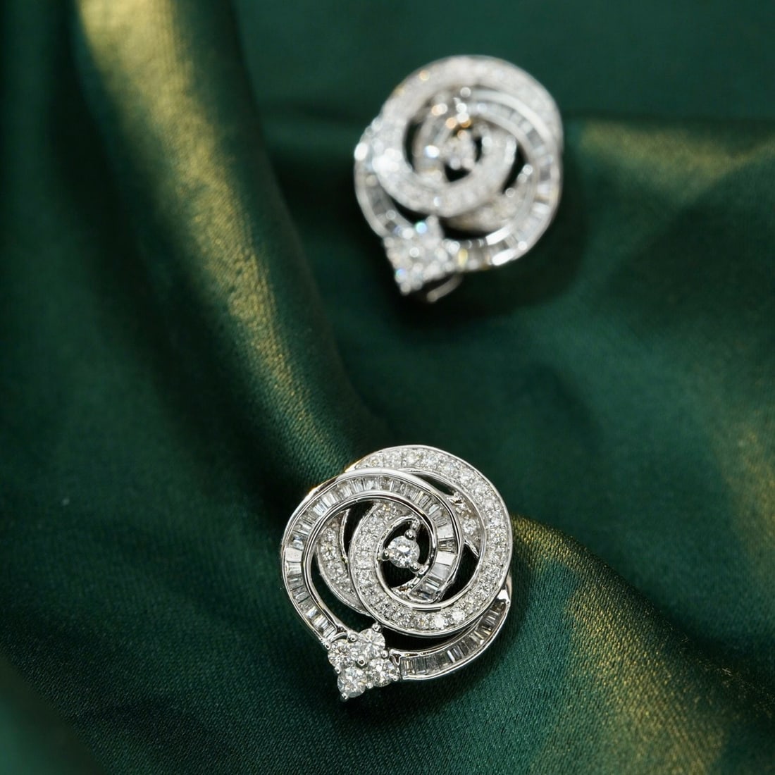 14K GOLD 1.0 CT NATURAL H DIAMOND EARRINGS - 2