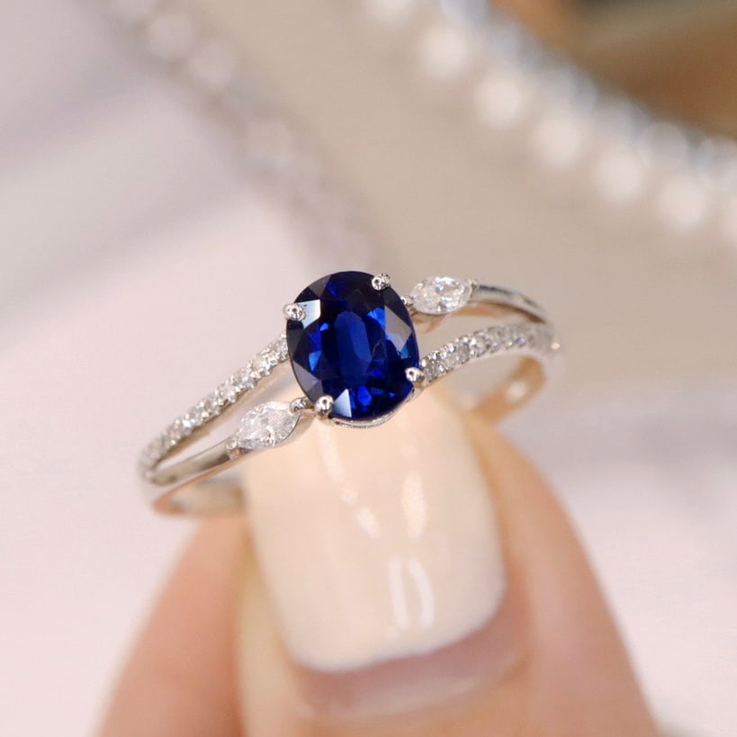 14K GOLD 0.83 CTW NATURAL SAPPHIRE and DIAMOND RING - 2