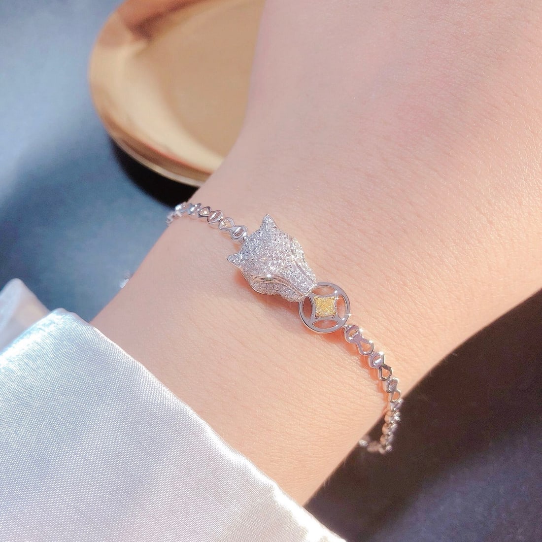 14K GOLD 0.57 CTW NATURAL YELLOW DIAMOND and DIAMOND BRACELET - 2