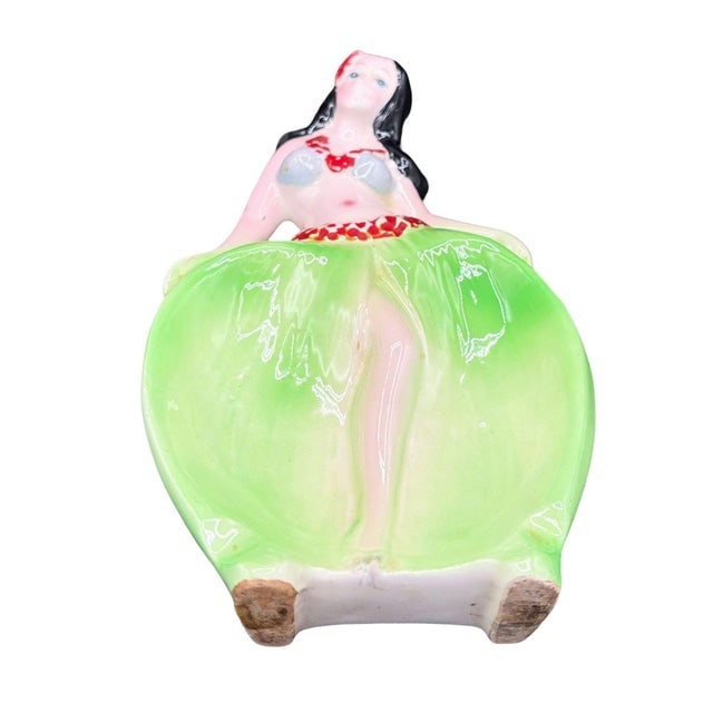 Rare 1955 Hawaiian Hula Girl in Grass Skirt Ceramic Ashtray - 2