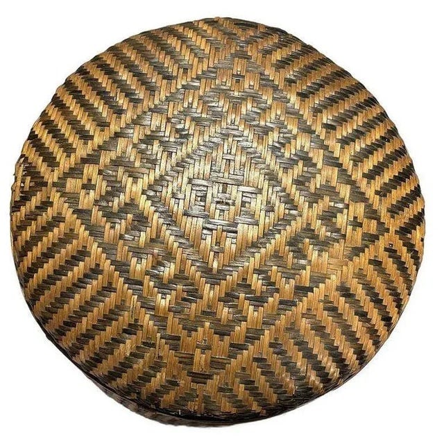 1970s Tall Traditional Thai Hand Woven Wicker Rice Storage Basket With Lid - 7