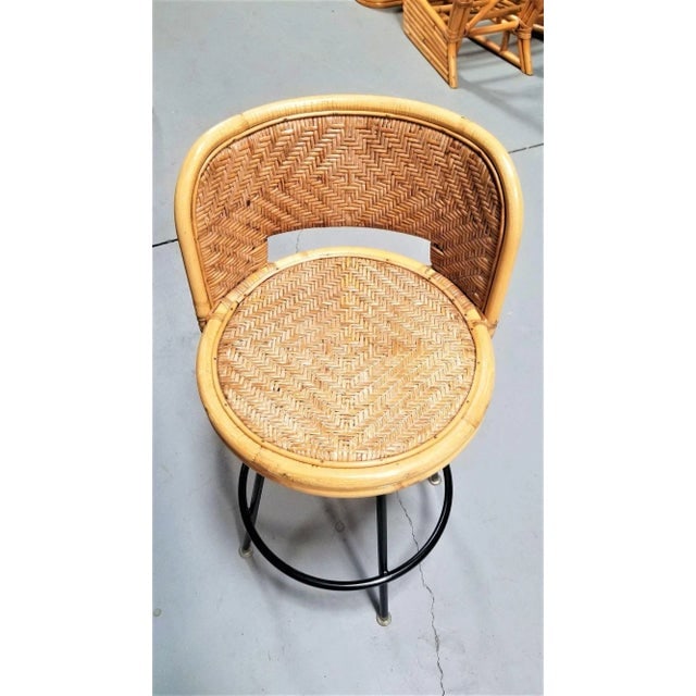 Mid 20th Century Restored Rattan & Wicker Swivel Bar Stool with Iron Base, Seng of Chicago - 4