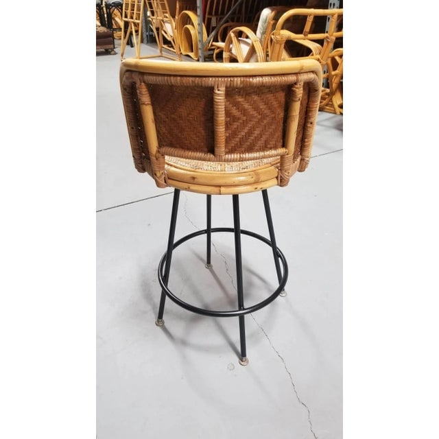Mid 20th Century Restored Rattan & Wicker Swivel Bar Stool with Iron Base, Seng of Chicago - 5