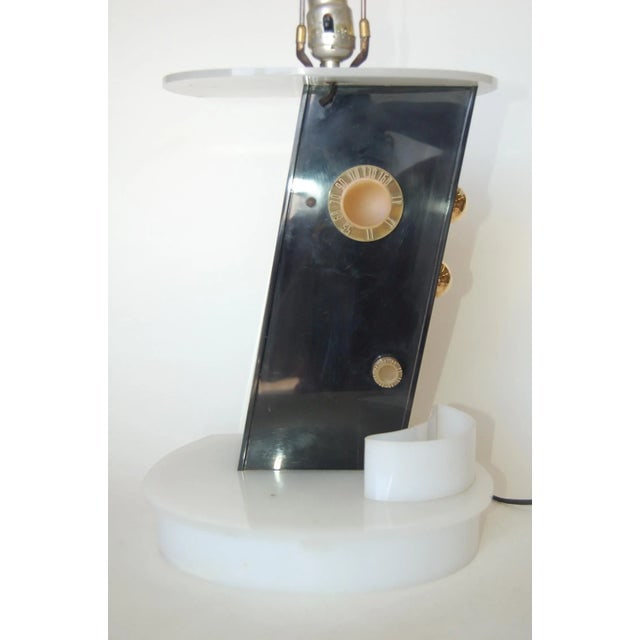 Mid Century Lucite Radio Table Lamp by Moss Lighting - 6