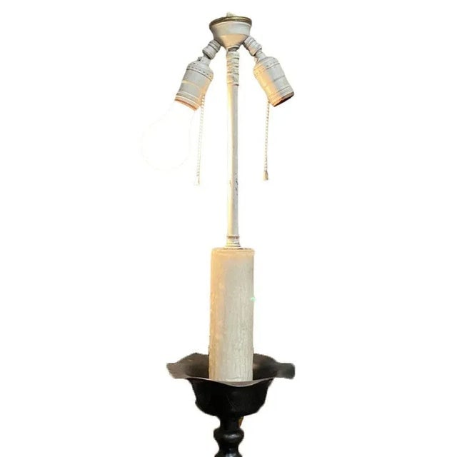 Mid-Century James Mont Style Bronze Chinese-Inspired Table Lamp - 5