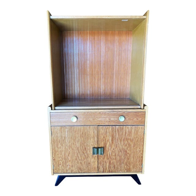 1940s Restored Paul Frankl Combed Wood Sliding Glass Display Cabinet for Brown Saltman - 2