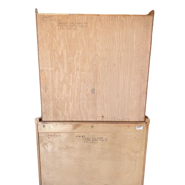 1940s Restored Paul Frankl Combed Wood Sliding Glass Display Cabinet for Brown Saltman - 7