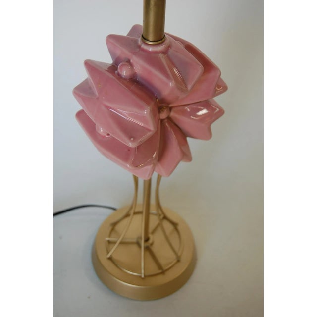 Mid Century Brass Spindel Table Lamp W/ Ceramic Flower Accent - 5