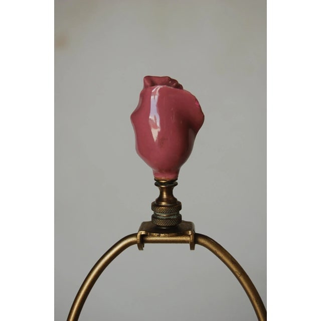 Mid Century Brass Spindel Table Lamp W/ Ceramic Flower Accent - 9