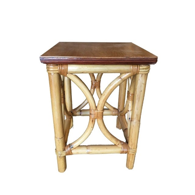 1950s Restored Pre-Wwii Rattan "Twin Arch" Side Table With Solid Mahogany Top - 2