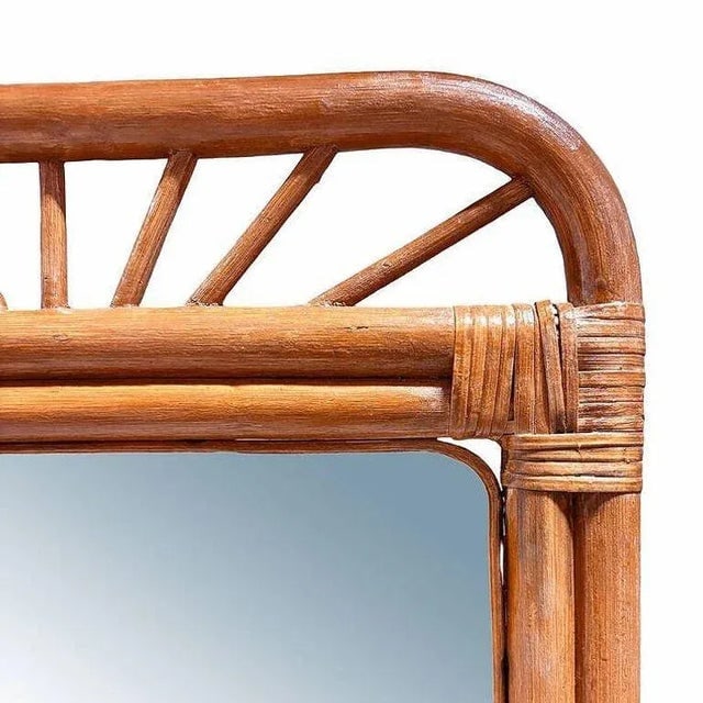 1950s Restored Single-Strand Rounded Rattan Wall Mirror With Stick Reed Rattan - 5