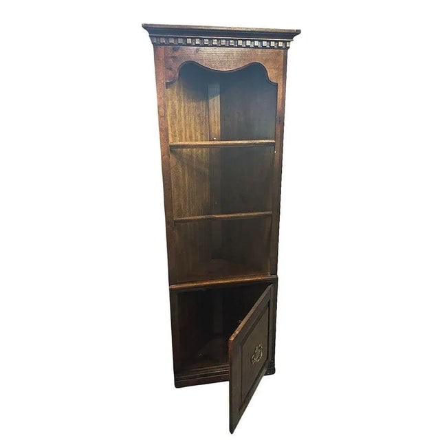 1960s Colonial Style 4 Tier Oak Cupboard Corner Display Cabinet W/ Light - 3