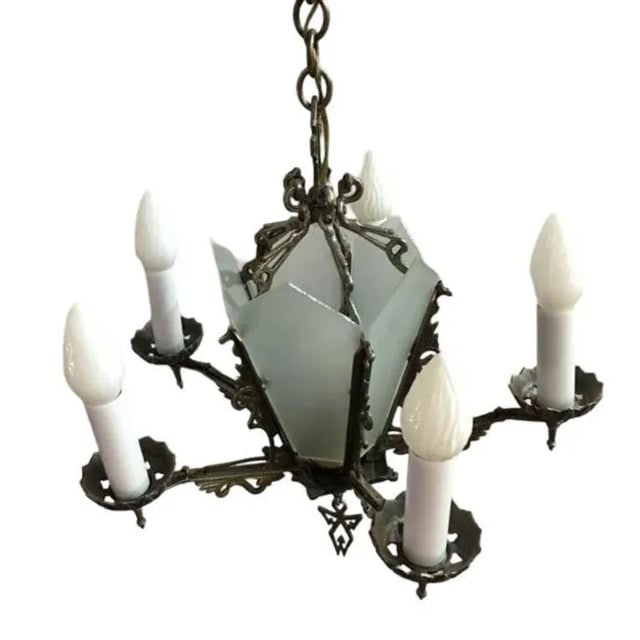 Art Deco Slat Glass Chandelier With Geometric Details - 3