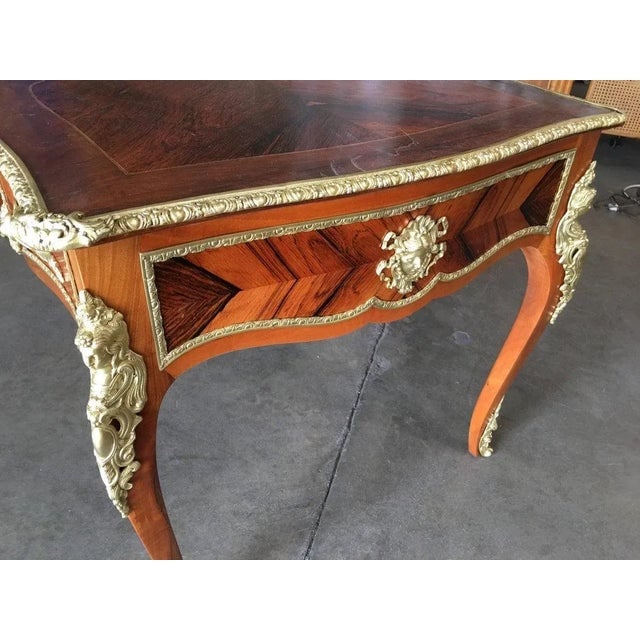 1950s Louis XV Rococo Mahogany, Satinwood & Bureau Plat Executive Writing Desk - 5