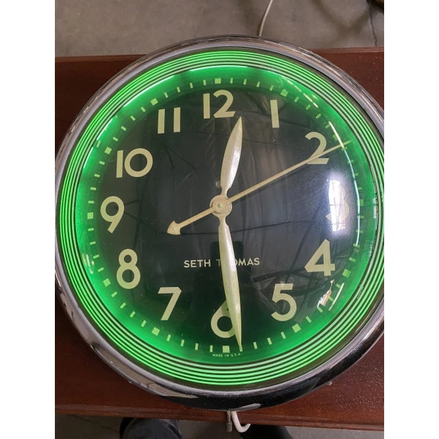 Chrome Art Deco "Chrono-Lite-12" 16" Commercial Neon Wall Clock by Seth Thomas, Circa 1940 - 3